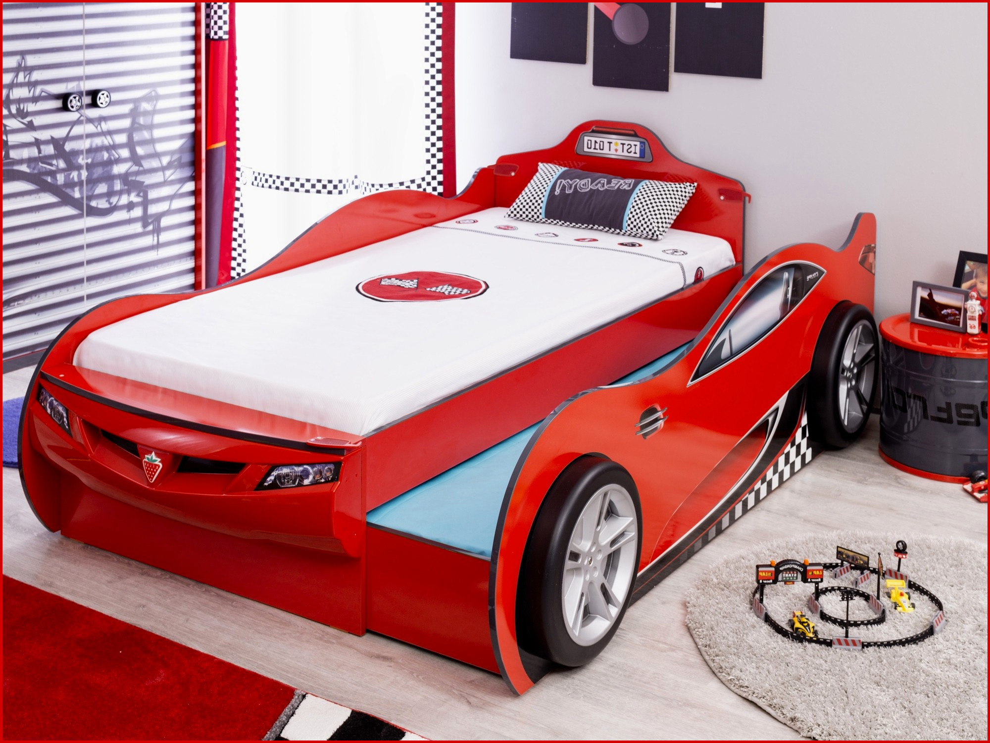 Cars Bett
 Car Möbel Bett – Steve Mason