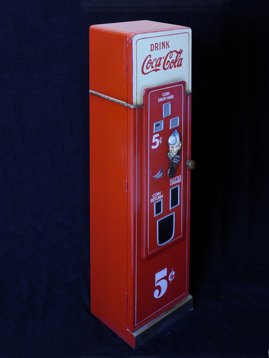 Cd Schrank
 CD Schrank Coca Cola Automat im Retro Stil Dekoration und