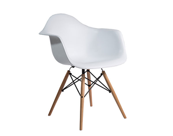 Charles Eames Stuhl
 Charles Eames DAW Plastic Chair Jubi Sale twenty