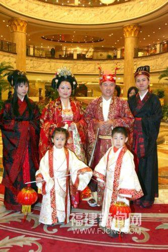 Chinesische Hochzeit
 Bilder germanina Traditionelle chinesische