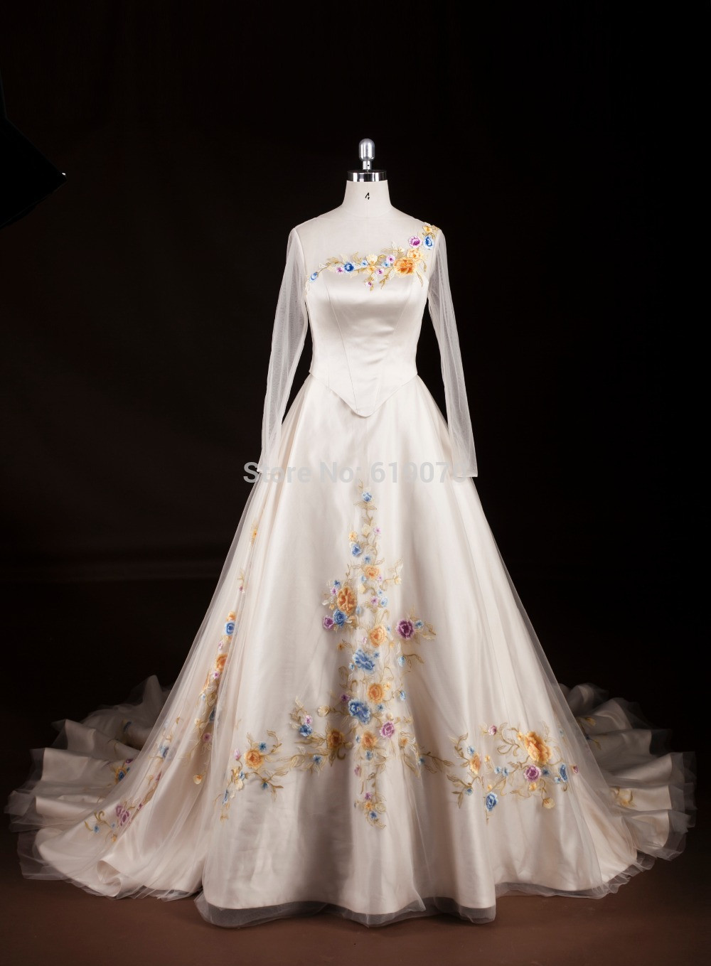 Cinderella Hochzeitskleid
 High end Cinderella wedding dress fairy tale dream Bridal