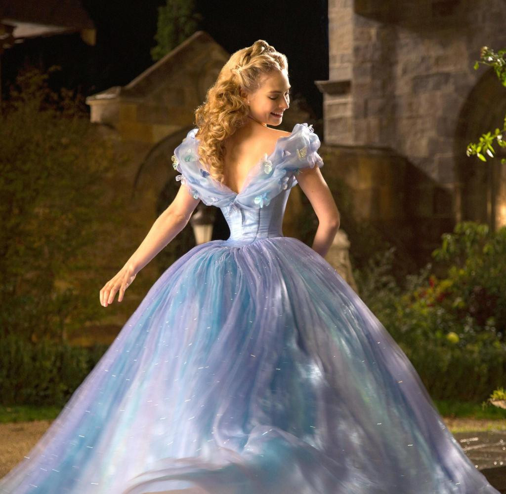 Cinderella Hochzeitskleid
 Kostümdesignerin Sandy Powell erfindet Cinderella neu WELT