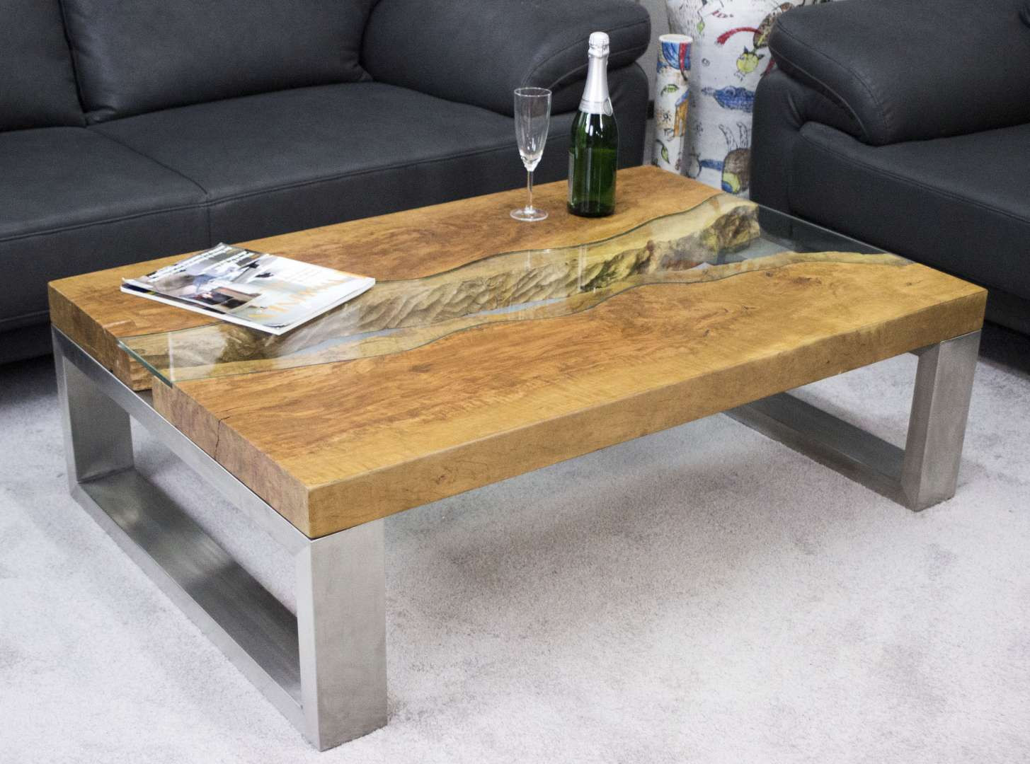 Couch Tisch
 Couchtisch aus Massivholz Litschi Der Tischonkel