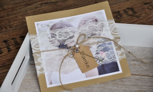 Dankeskarten Hochzeit Vintage
 Dankeskarten Hochzeit Vintage "Kraftpapier küsst Spitze"