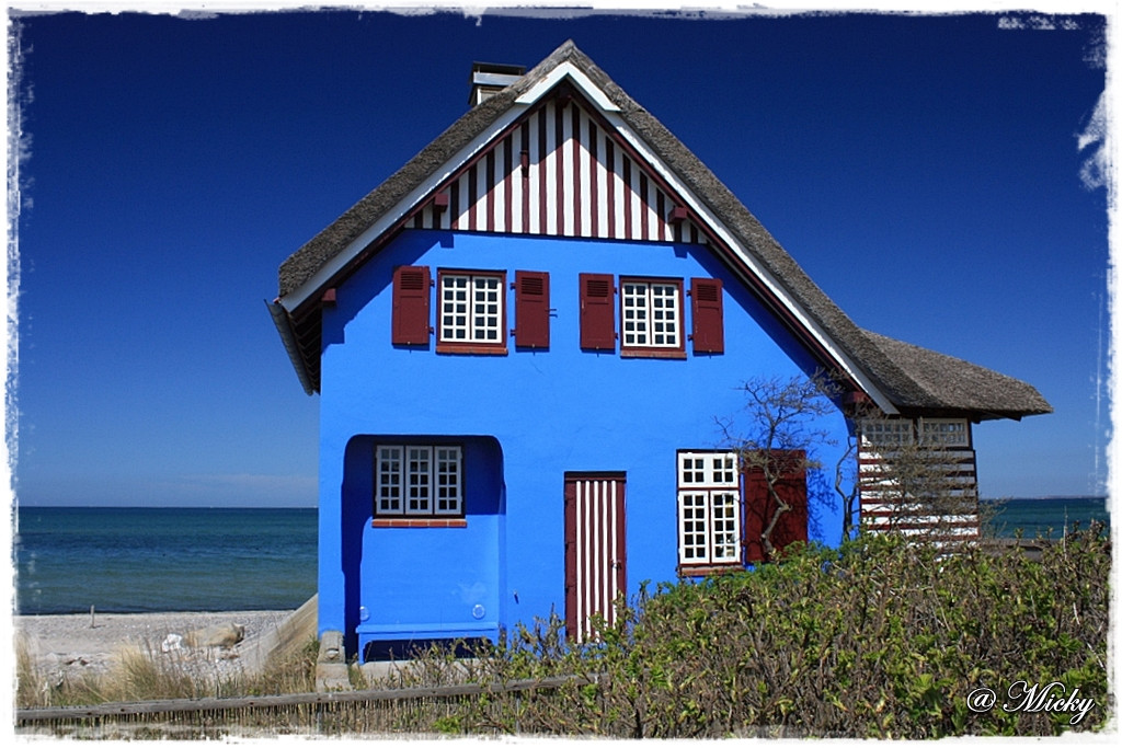 Das Blaue Haus Am Meer
 Graswarder blaues Haus Foto & Bild