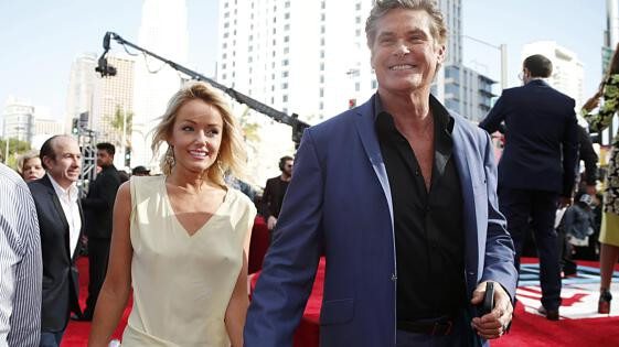 David Hasselhoff Hochzeit
 David Hasselhoff heiratet seine Verlobte Hayley Roberts in