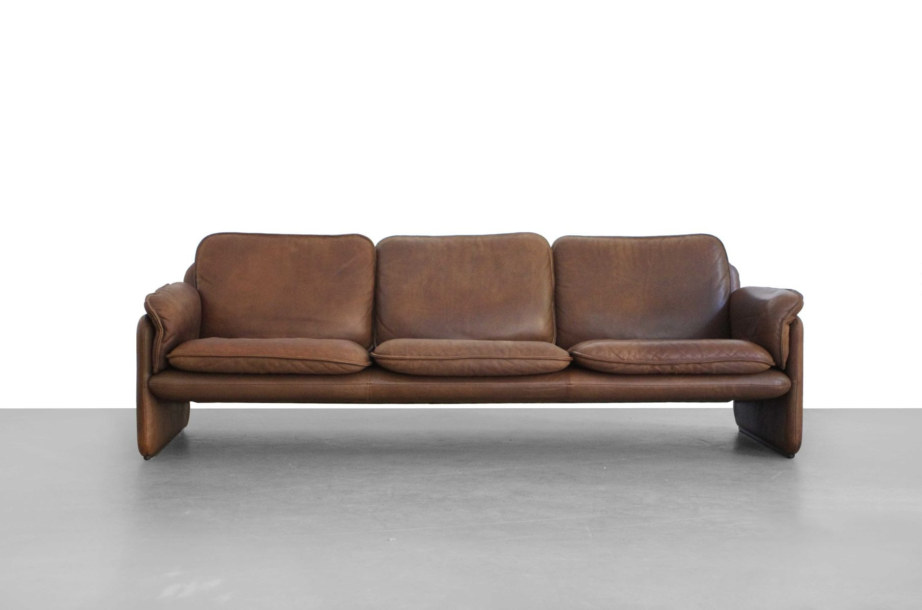 De Sede Sofa
 DS 61 Leather Sofa by De Sede for sale at Pamono