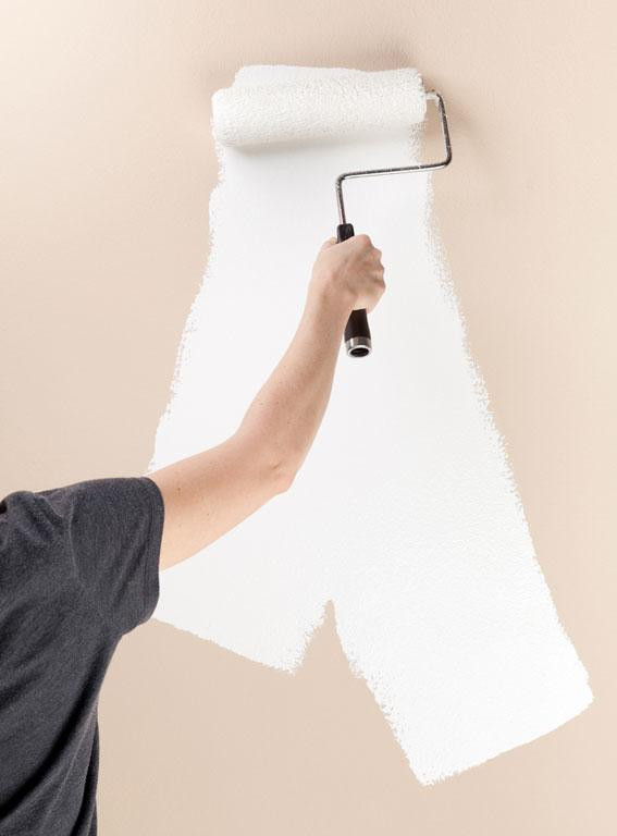 Decke Streichen
 Decke und Wand streichen – so wird s gleichmäßig weiß