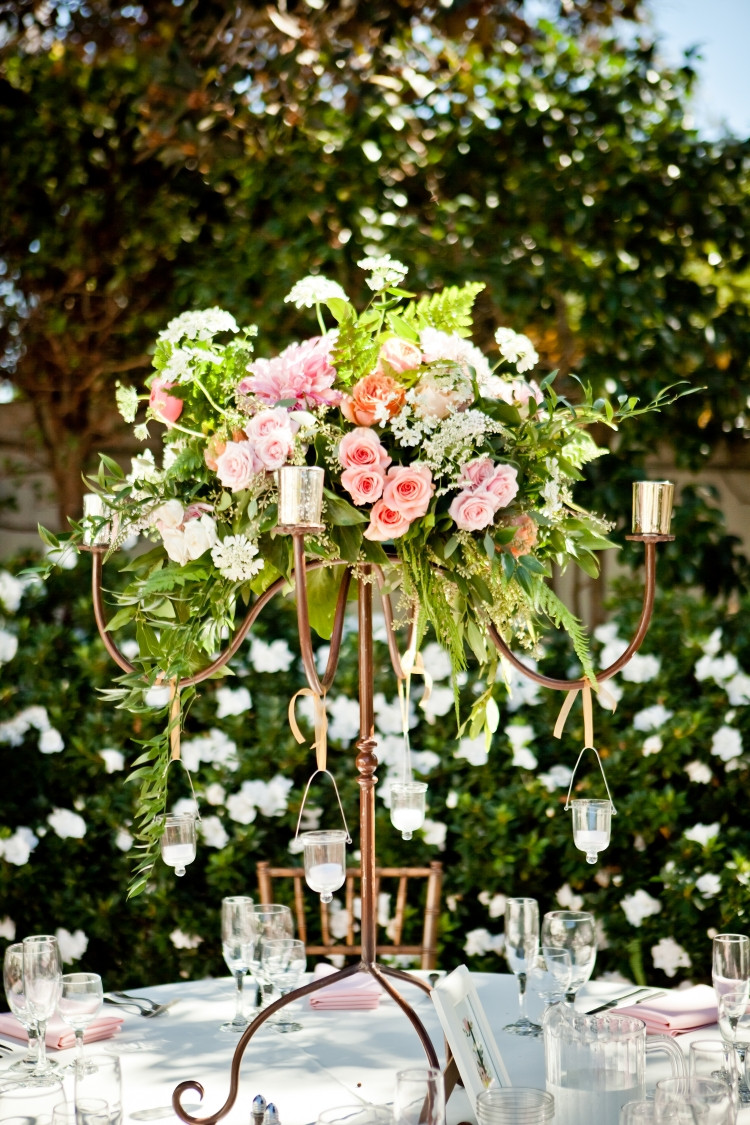 Deko Für Garten
 Tisch Deko für den Garten einen schönen Blumenstrauß