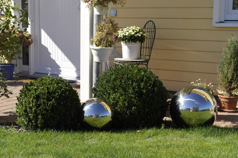 Dekokugeln Garten
 Edelstahlkugeln & Gartenkugeln für Ihren Garten