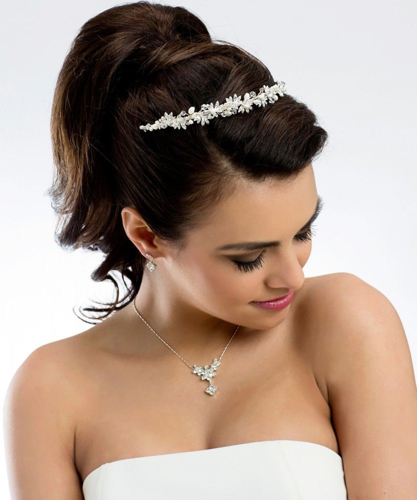 Diadem Hochzeit
 Die besten 25 Hochzeitsfrisur diadem Ideen auf Pinterest