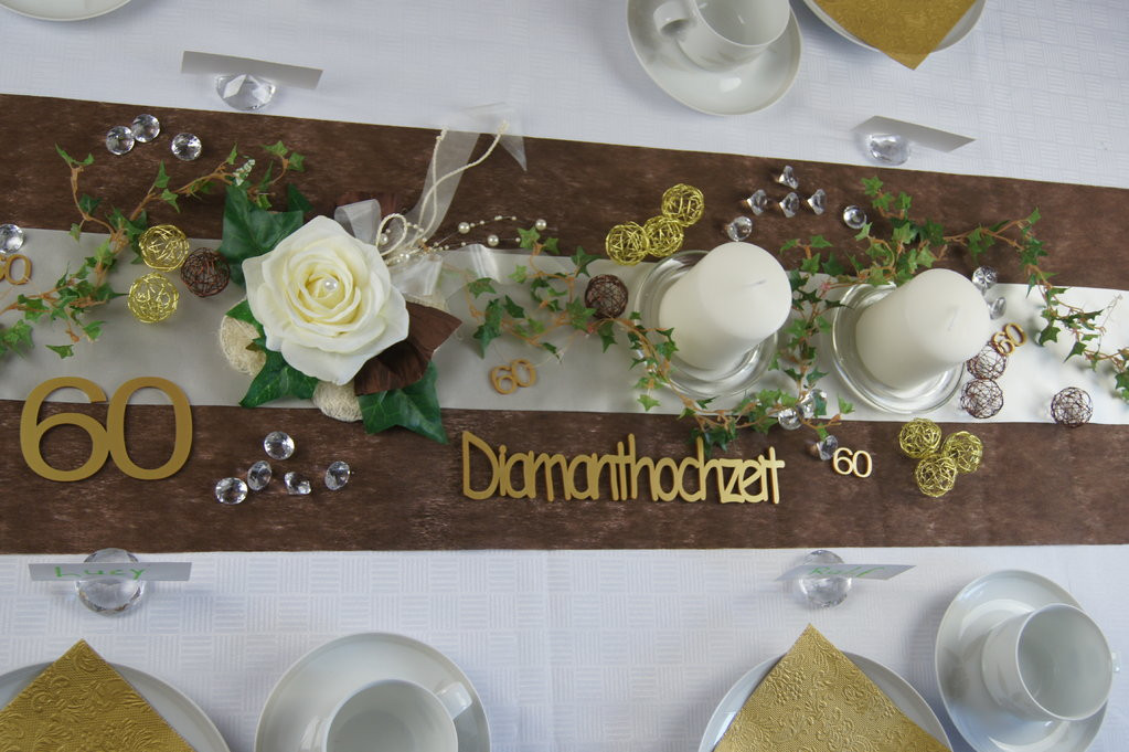 Diamanten Hochzeit
 Tischdekoration Diamantene Hochzeit Die Tischdekoration