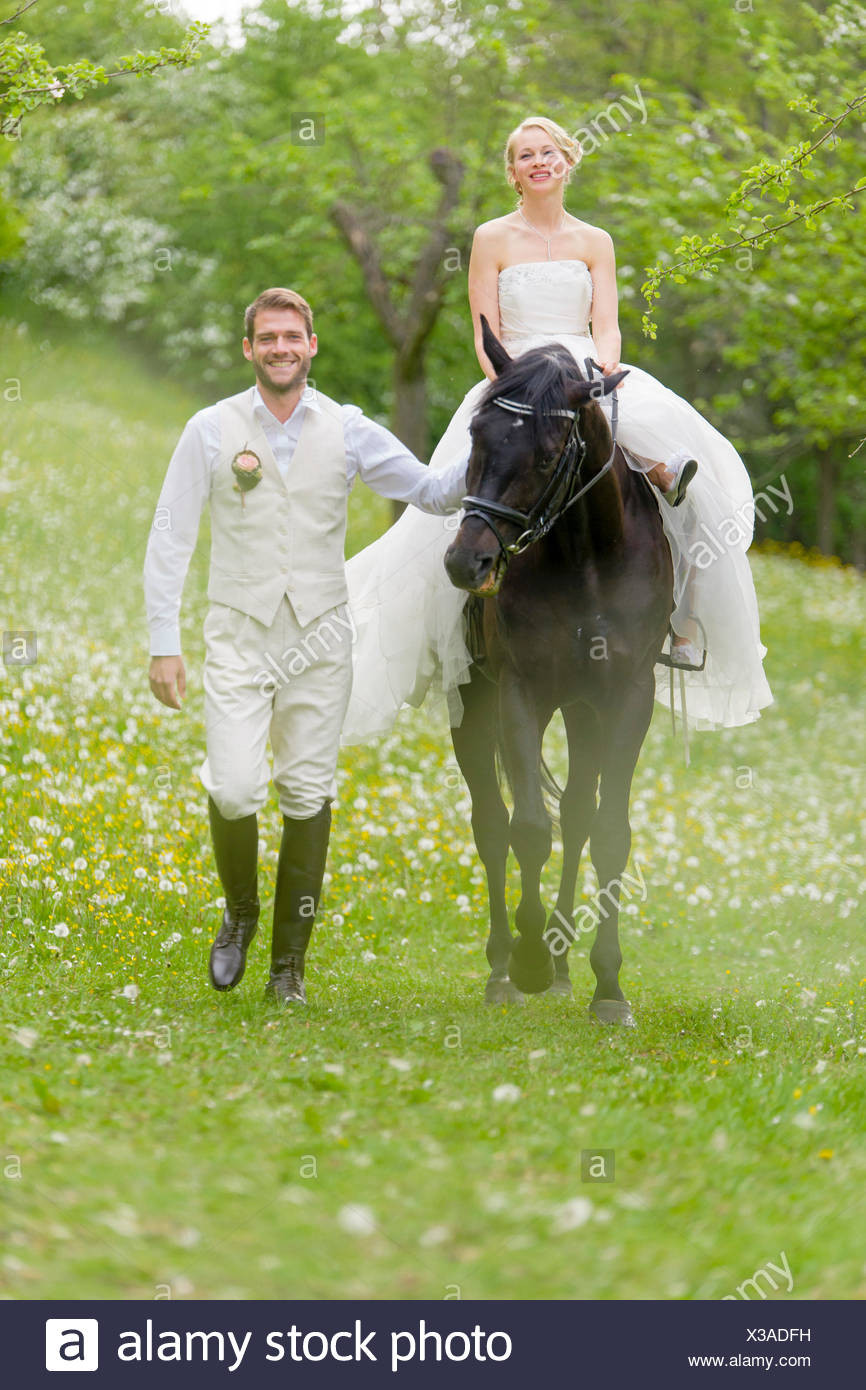 Die Hochzeit Auf Dem Lande
 Hochzeit auf dem Lande Die Braut in ihrem weißen