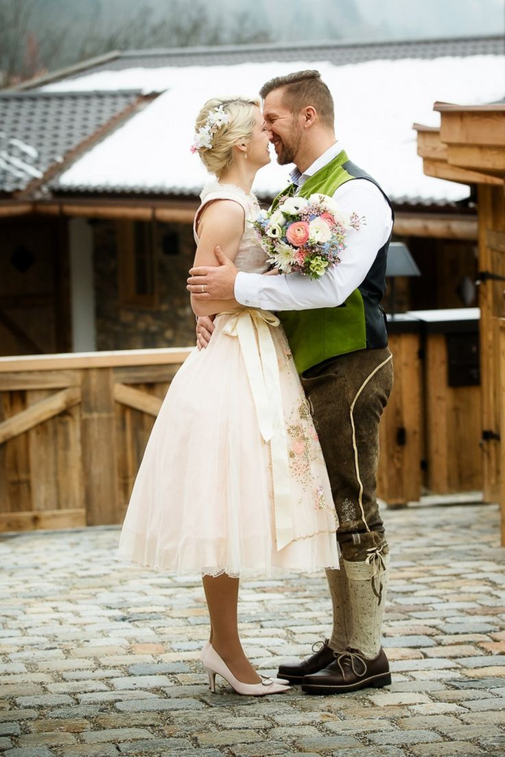 Dirndl Hochzeit
 17 Best images about Hochzeit im Dirndl on Pinterest