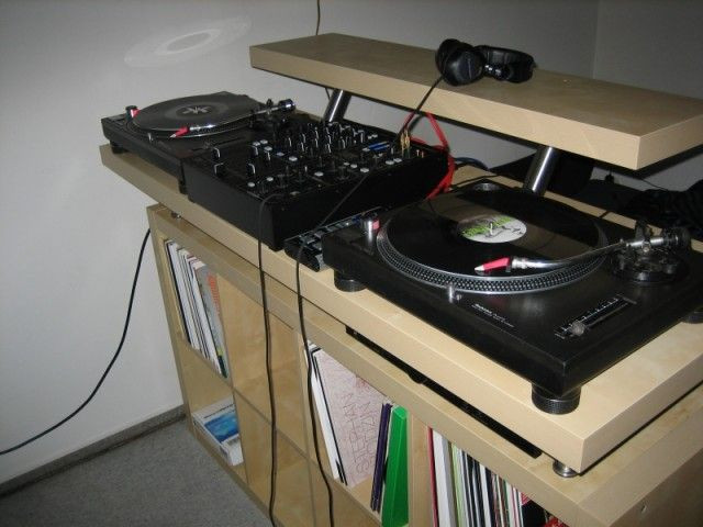 Dj Tisch Ikea
 How To Create a Professional DJ Booth from IKEA Parts