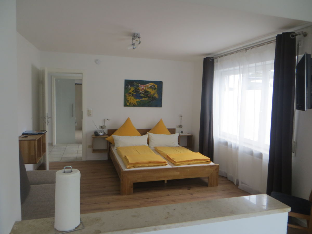 Doppelbett 1 60x2 00
 Ferienwohnung A im Gästehaus Sommertal Meersburg Firma