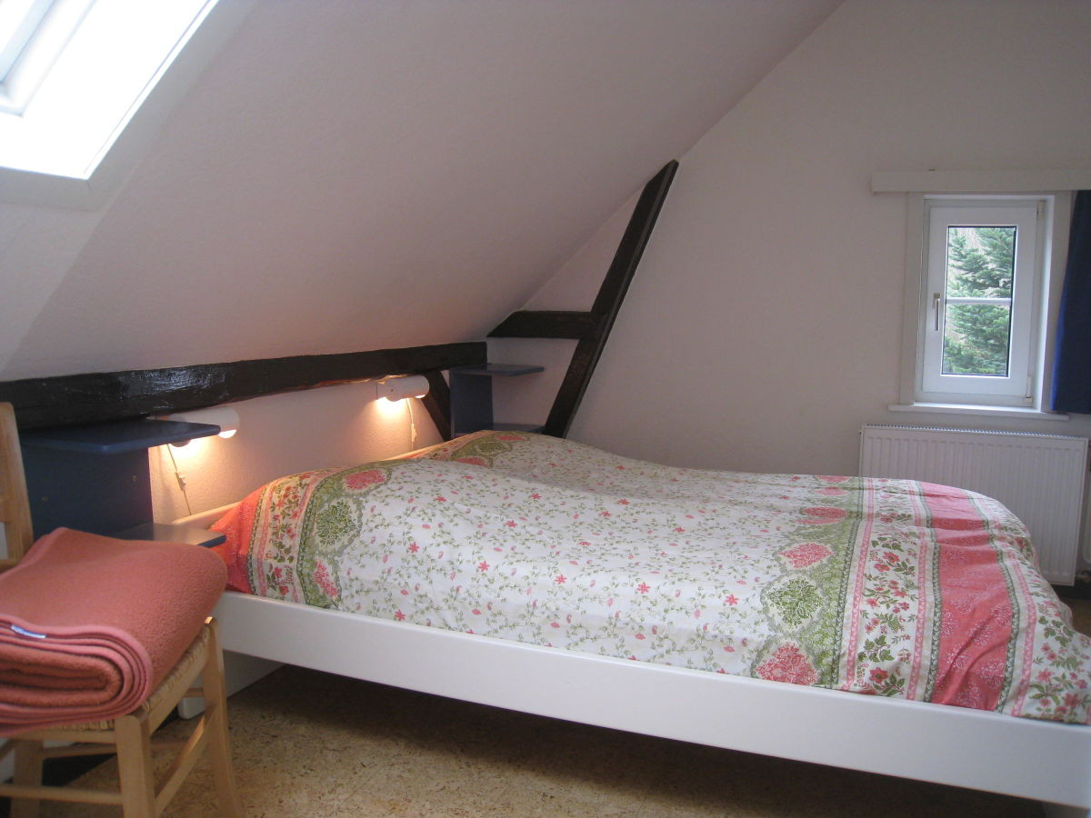 Doppelbett 1 60x2 00
 Ferienwohnung Malerhaus Whg 1 "Picasso" Wyk auf Föhr