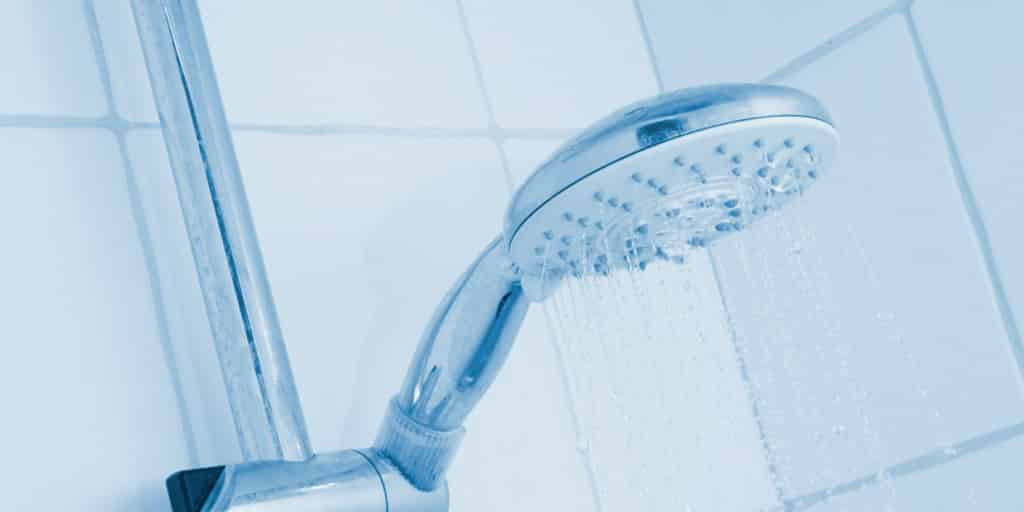 Dusche Reinigen
 Wie reinigt man Dusche – Haushalt Putzen Checkliste