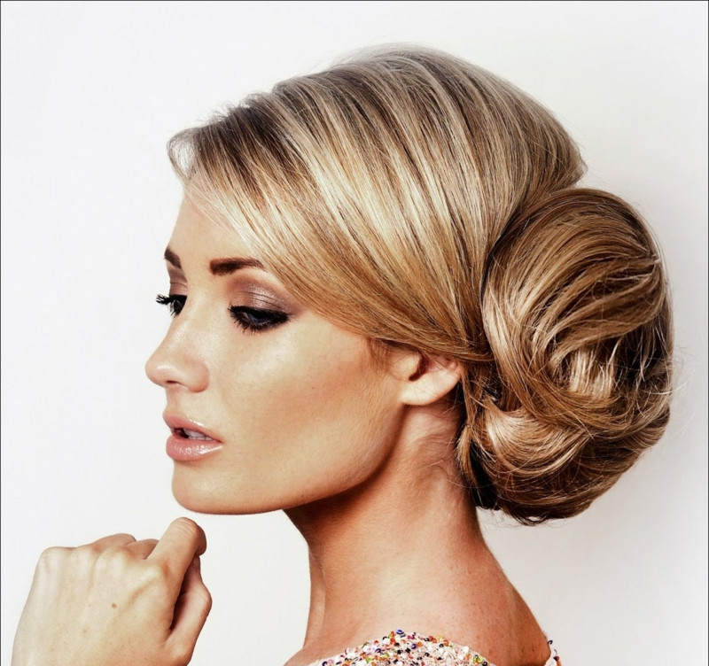 Dutt Hochzeit
 Brautfrisuren seitlich gesteckt 30 elegante Inspirationen