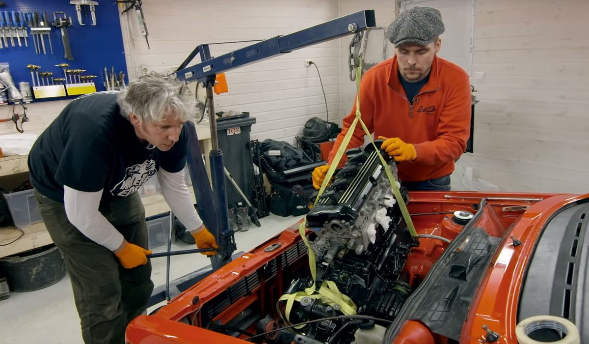 Edd China Garage
 Edd China keert terug met "Edd China s Garage Revival