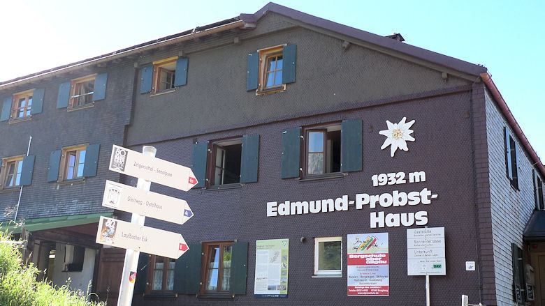 Edmund Probst Haus
 Jubiläumsweg