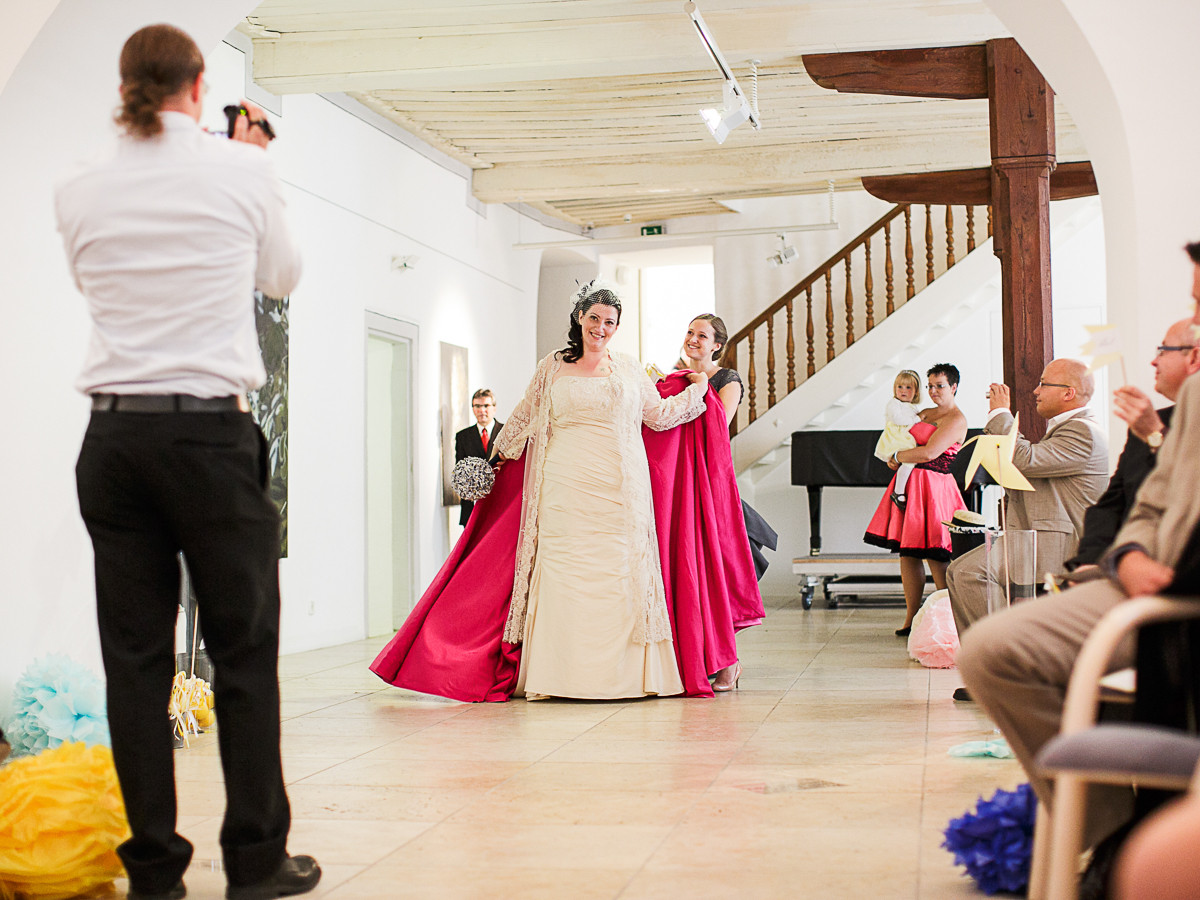 Einzugslied Hochzeit
 Einzugslieder Hochzeit