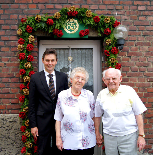 Eiserne Hochzeit Kranz
 Archiv Pressemitteilung vom 24 08 2012 Eheleute Ernst und