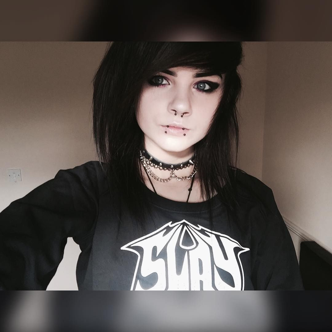 Emo Haarschnitt
 Samantapixie Emo