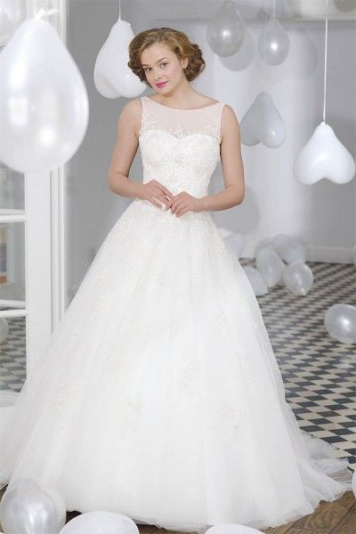 Empire Hochzeitskleid
 40 besten Brautkleid im Empire Stil Bilder auf Pinterest