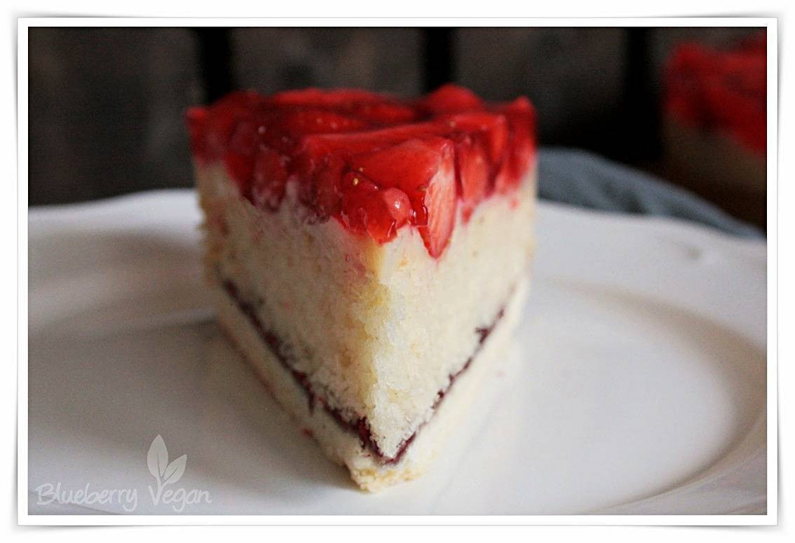 Erdbeer Kuchen
 Strawberry Cake – Blueberry Vegan