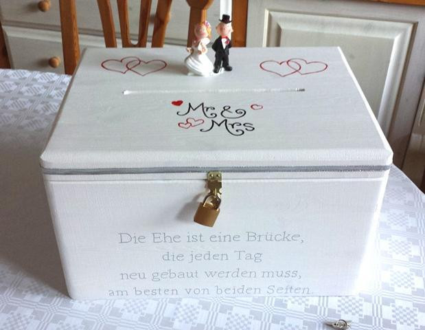 Erinnerungskiste Hochzeit
 Weiteres Hochzeit Kiste Briefkasten Erinnerungskiste