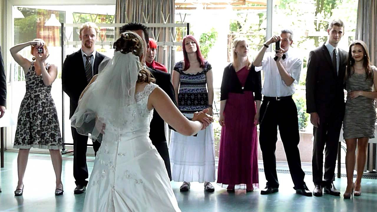 Eröffnungstanz Hochzeit Langsamer Walzer
 Hochzeit Eröffnungstanz Wiener Walzer Franzi und Dawid