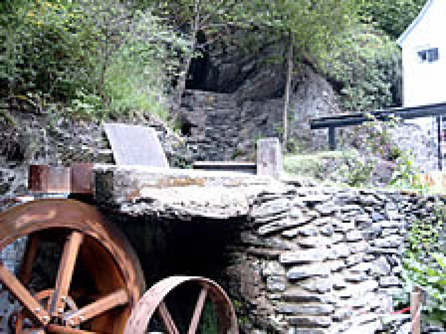 Es Klappert Die Mühle
 Ferienhaus Traumhafte Eifel Mühle romantische Wassermühle