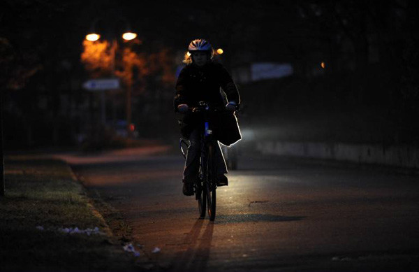 Fahrradfahren Ohne Licht
 Fahrrad Rüpel Manche Radfahrer meinen sie stünden über