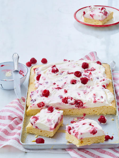 Fanta Kuchen
 Fantakuchen vom Blech mit Himbeeren