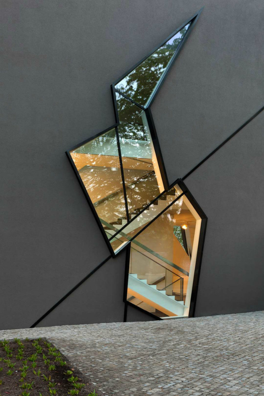 Felix Nussbaum Haus
 Modern Windows That Will Show You Whole World