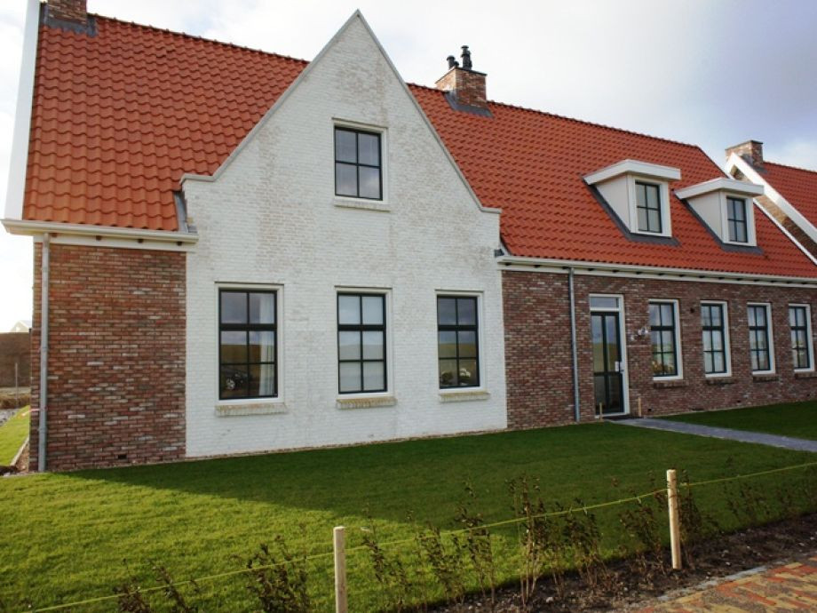 Ferienhaus Mit Schwimmbad
 Ferienhaus ZE151 mit Schwimmbad und Sauna Zeeland