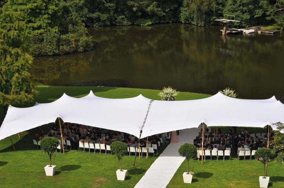 Festzelt Hochzeit
 Hochzeit im Zelt – schönsten Varianten