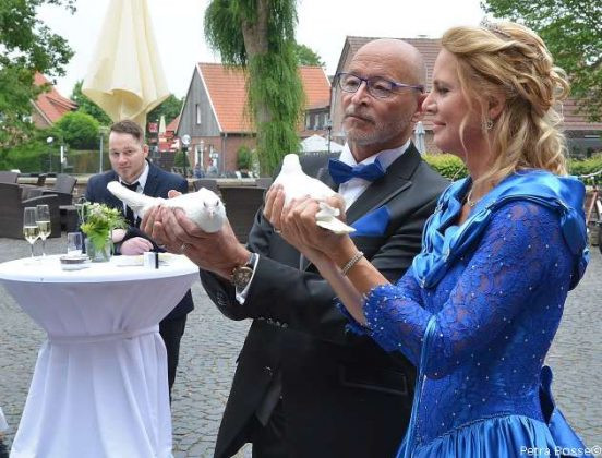 Flashmob Hochzeit Lieder
 Flashmob für Braut am Schloss Raesfeld Heimatreport