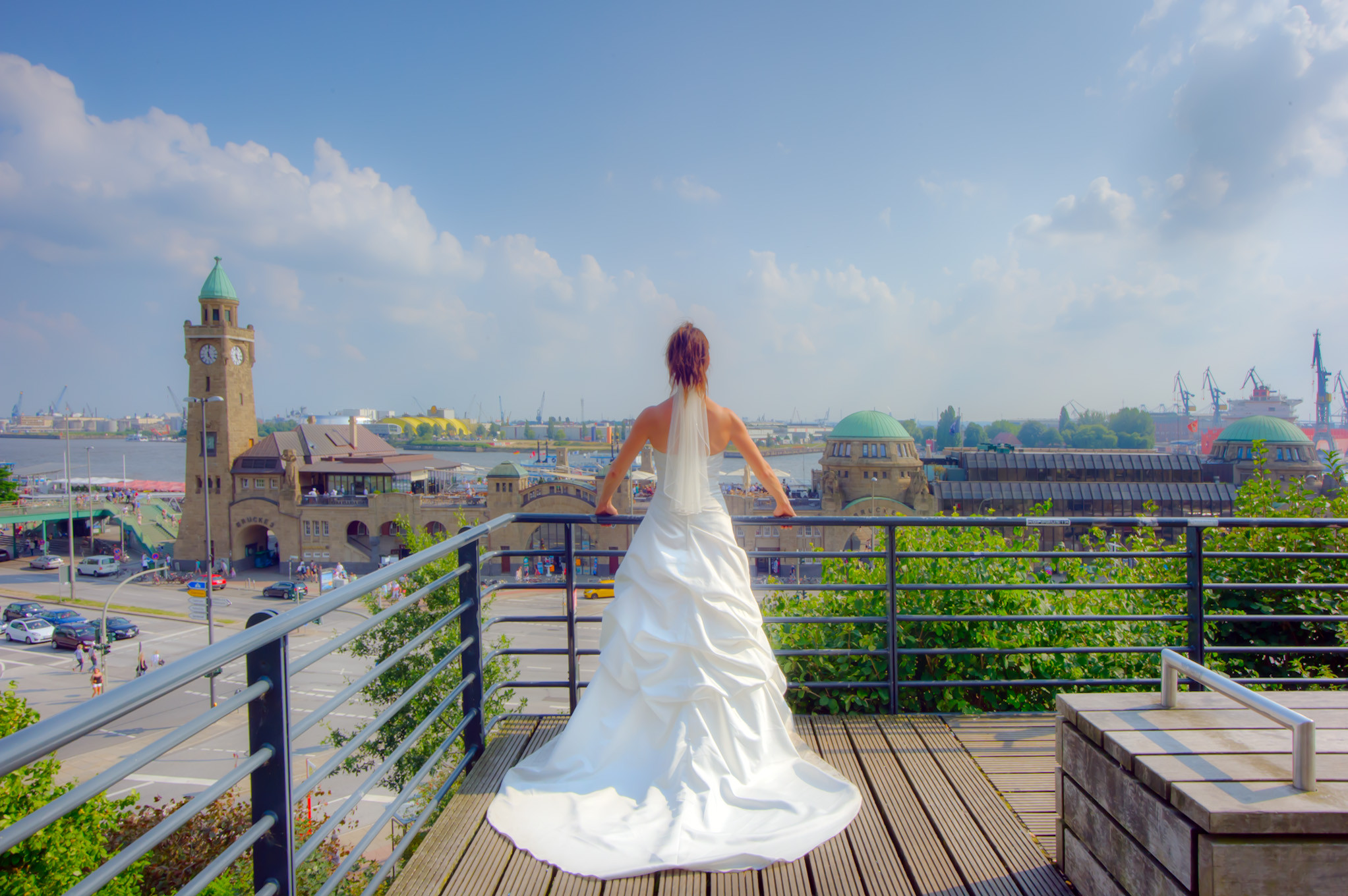 Fotograf Hamburg Hochzeit
 Hochzeitsfotograf Hamburg – FEIERNINHAMBURG DE