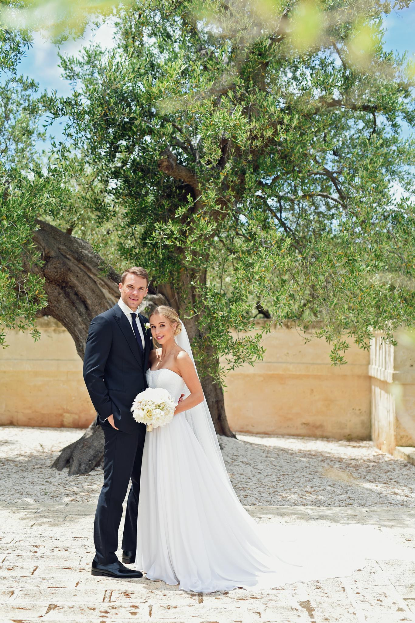 Fotoideen Hochzeit
 Manuel Neuer Nina Weiss So schön war ihre kirchliche