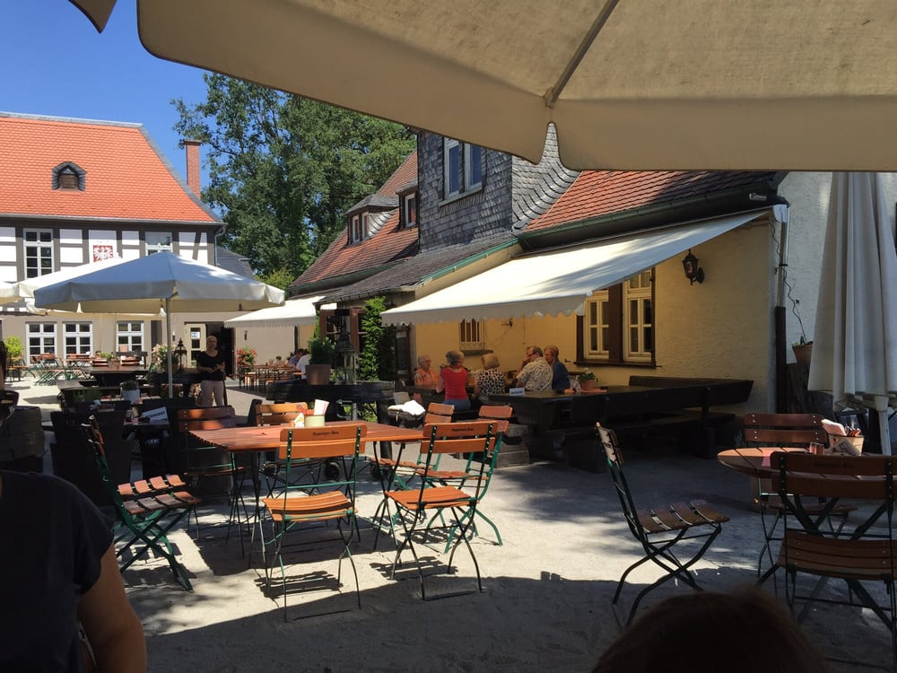 Frankfurter Haus Neu Isenburg
 Biergarten Yelp