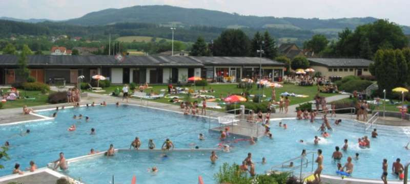 Freibad Hausen
 Freibad