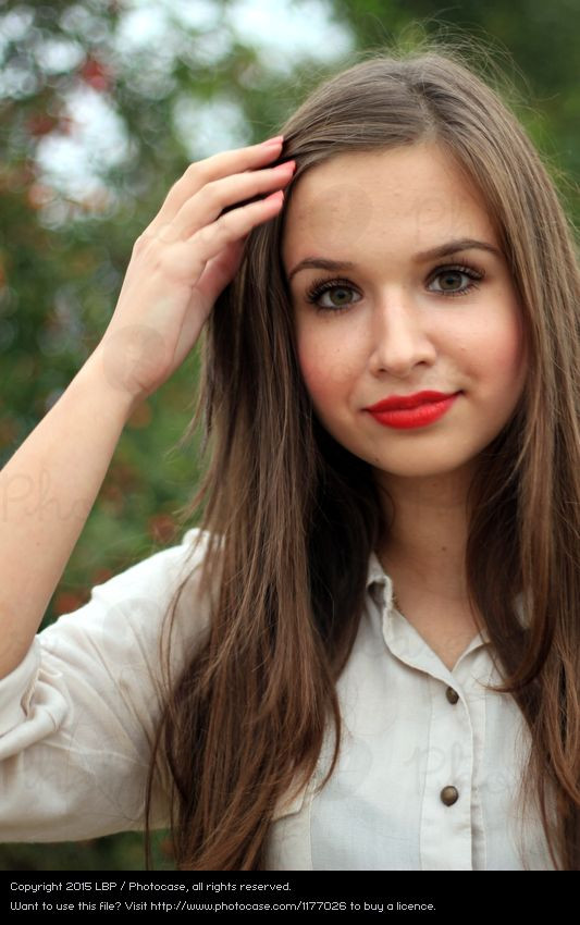 Frisuren Kopf
 L3 Jugendliche schön ein lizenzfreies Stock Foto von