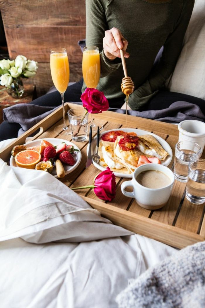 Frühstück Im Bett
 1001 Ideen für Valentinstagsgeschenke für Männer