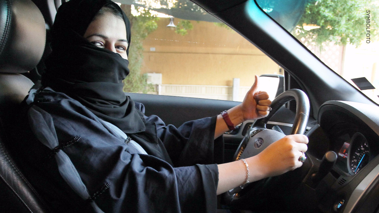 Führerschein Nach Hochzeit
 Weil Braut einen Führerschein machen will Saudi