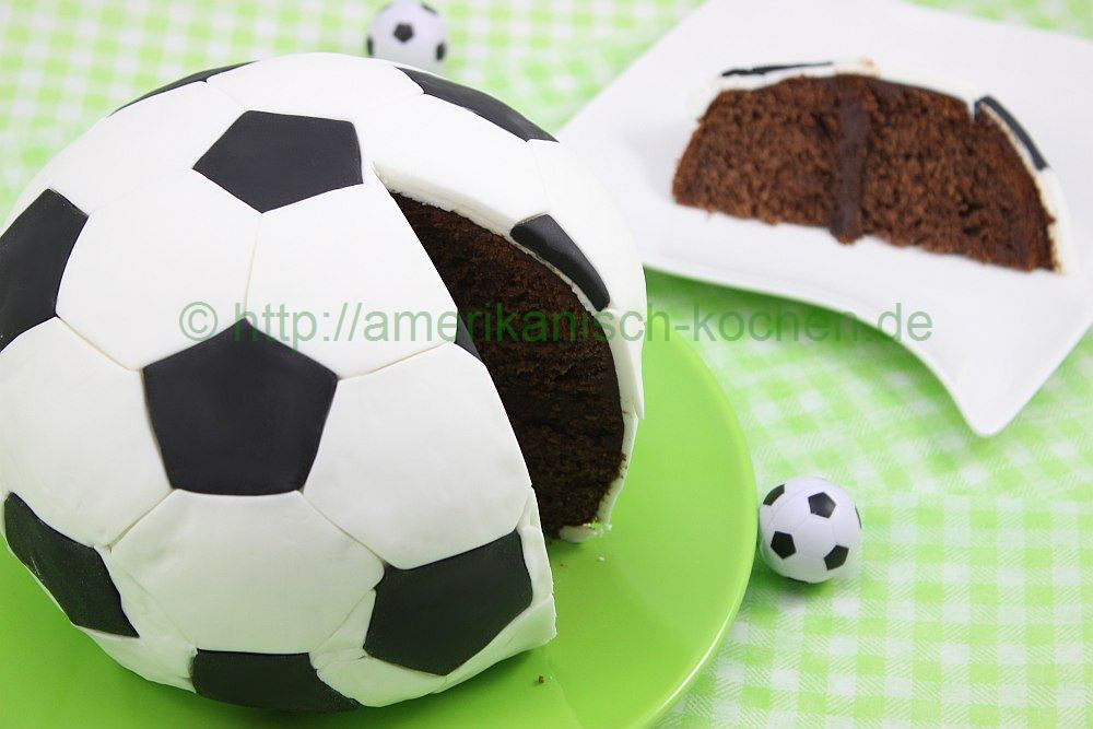 Fußball Deko Kuchen
 Fußball WM 2014 Fußball Kuchen Fußball Torte Soccer Cake