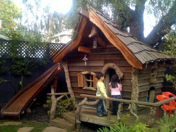 Garten Spielhaus Holz
 Das Garten Spielhaus für Freude und Entspannung