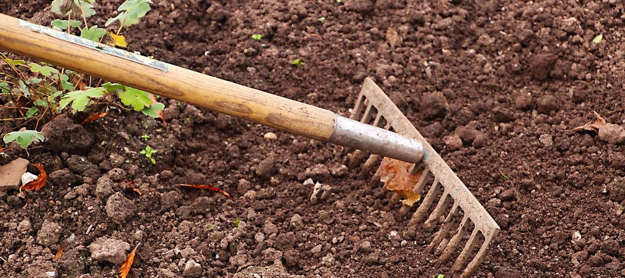 Garten Umgraben
 Garten umgraben mit Maschine 3 Geräte zum Boden Auflockern