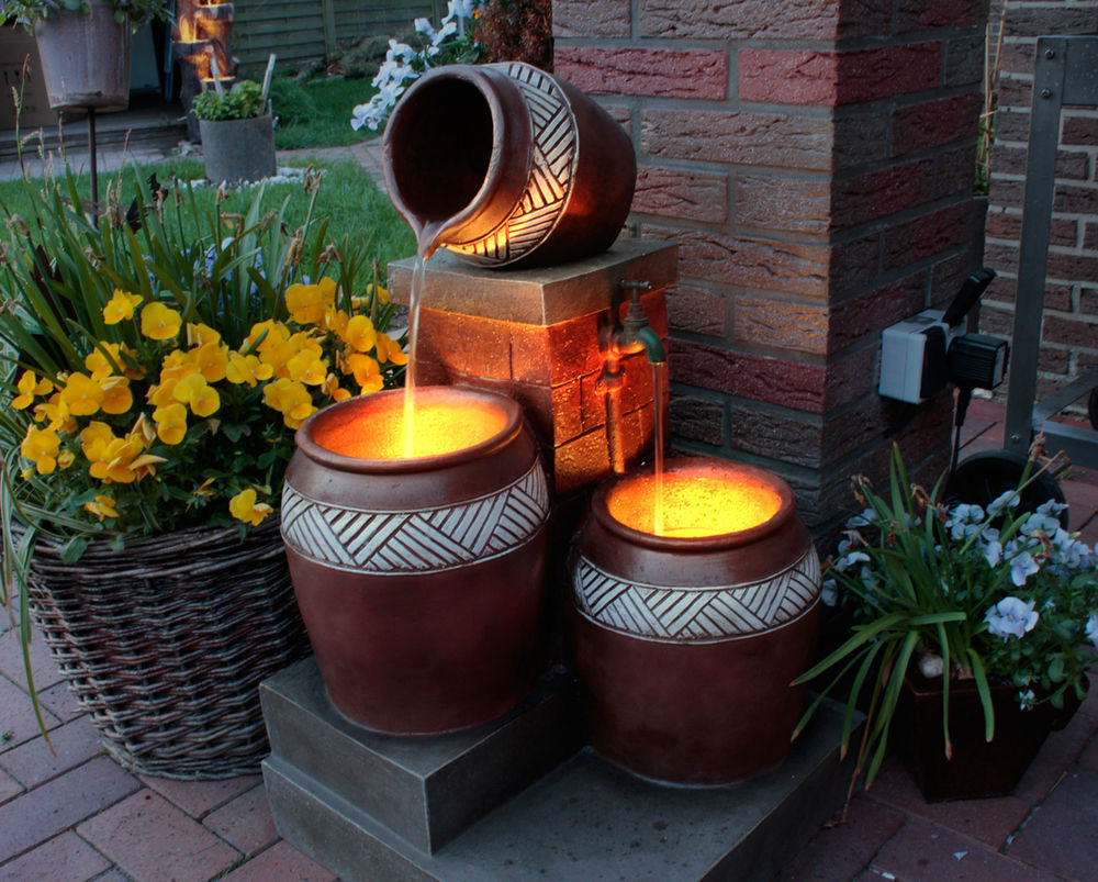 Gartenbrunnen Mit Beleuchtung
 Springbrunnen mit LED Beleuchtung Innen und Außen